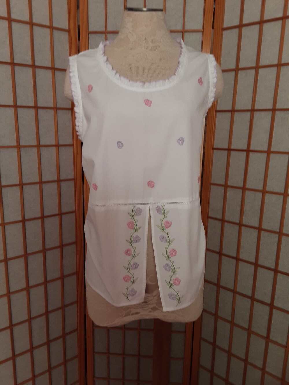 "Willow Blossom" Dainty Vintage Top